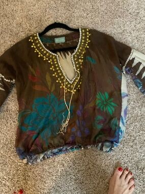 TAJ by Sabrina multi colored blouse